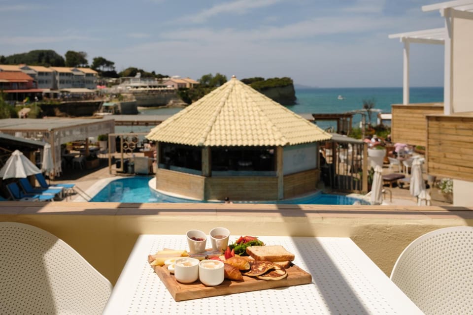 Del Mare Beach Hotel Apartment hotel in Corfu, Greece