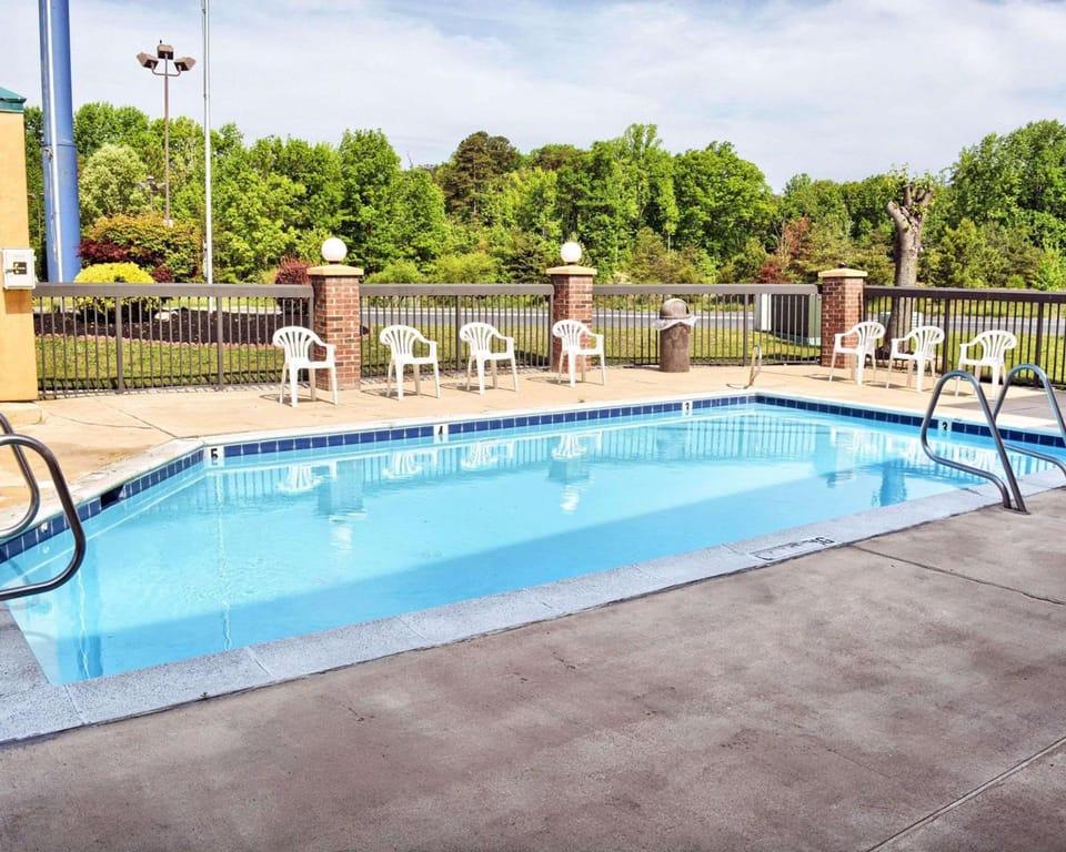 Quality Inn Thornburg Hotel in Spotsylvania County