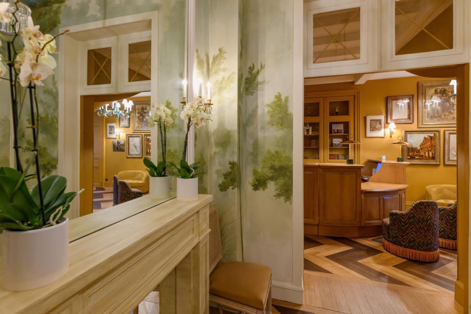 Hotel Les Hautes Roches Hotel in Centre-Val de Loire