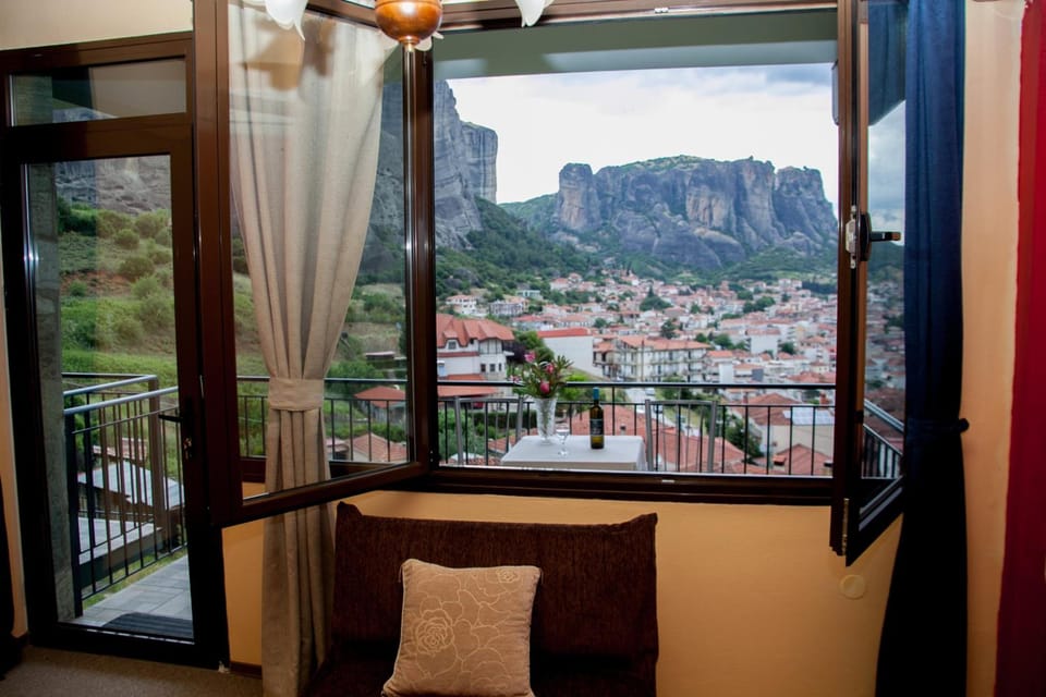 Chrysorama Rooms-Golden Vision Hotel in Kalabaka