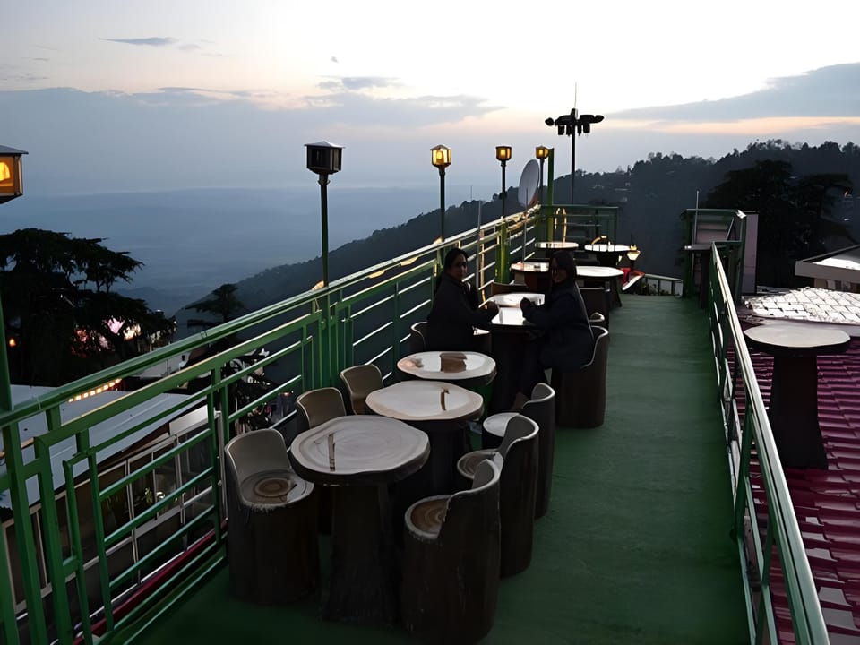 Hotel Lhasa Hotel in Himachal Pradesh