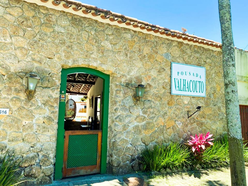 Pousada Valhacouto II Inn in Paraty