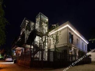 Xunju Riverside Guesthouse Hotel in Suzhou