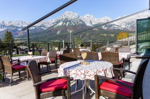 Cafe-Restaurant Bettina Hotel in Ellmau