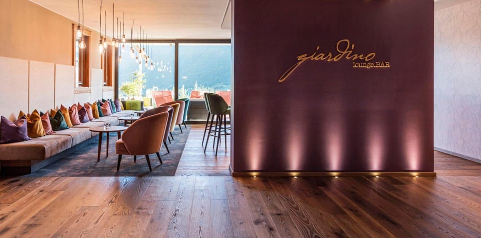 Bar/lounge