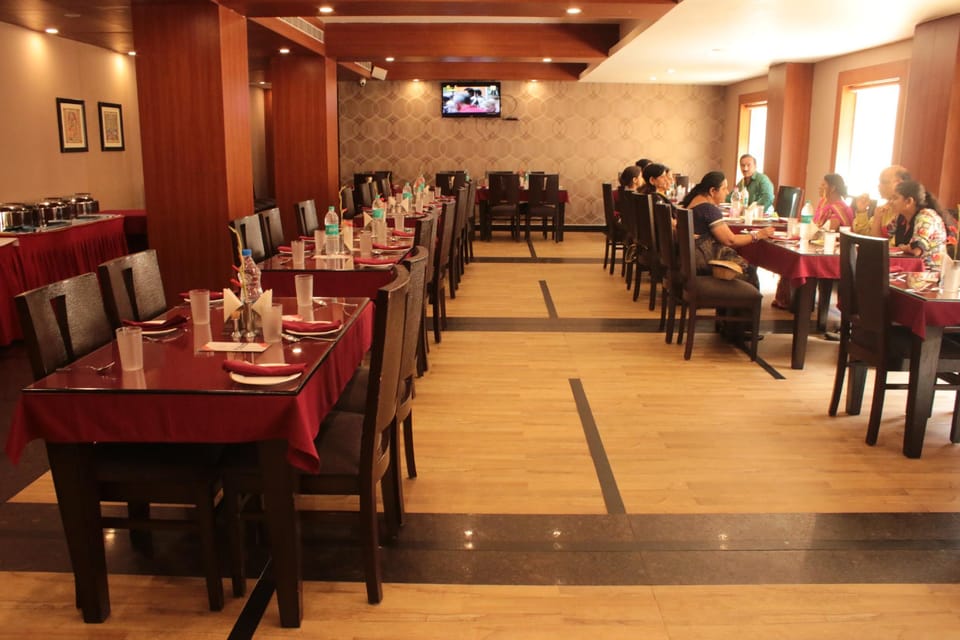 Hotel Shreehari Grand Hotel in Puri