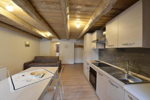 Vecchio Mulino Guest House Hotel in Aosta