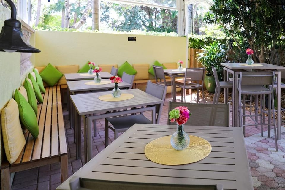 Almond Tree Inn - Adults Only Hotel in Key West