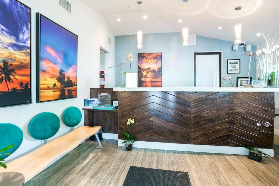 Almond Tree Inn - Adults Only Hotel in Key West