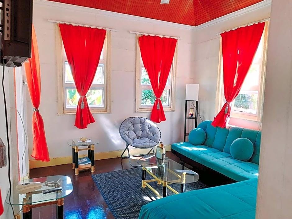 Angler Apartments Apartment hotel in Saint James