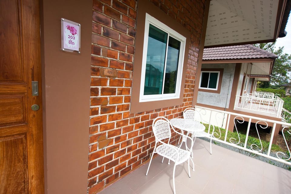 Mae Feak Villa Resort in Thailand