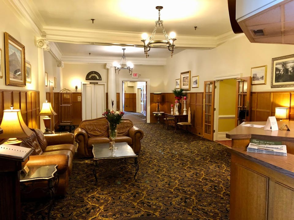 Stearns Hotel Hotel in Ludington