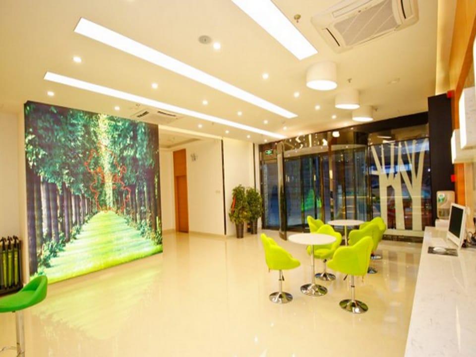 Vatica XuZhou XinYi Railway Station Square Hotel Hotel in Jiangsu