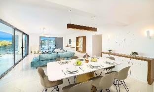 Mistral Suite Heated Pool Hotel in Crete