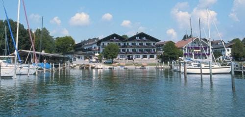 Gastehaus Grunaugl am See Hotel in Salzburgerland