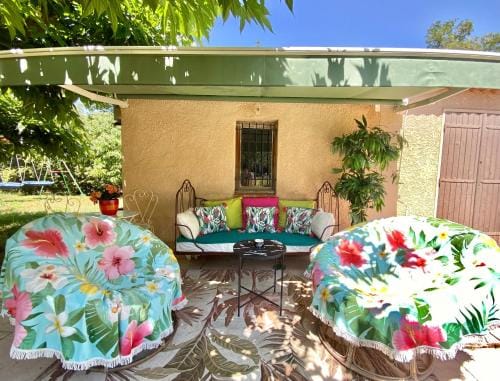 « CARPE DIEM » Hotel in Aix-en-Provence