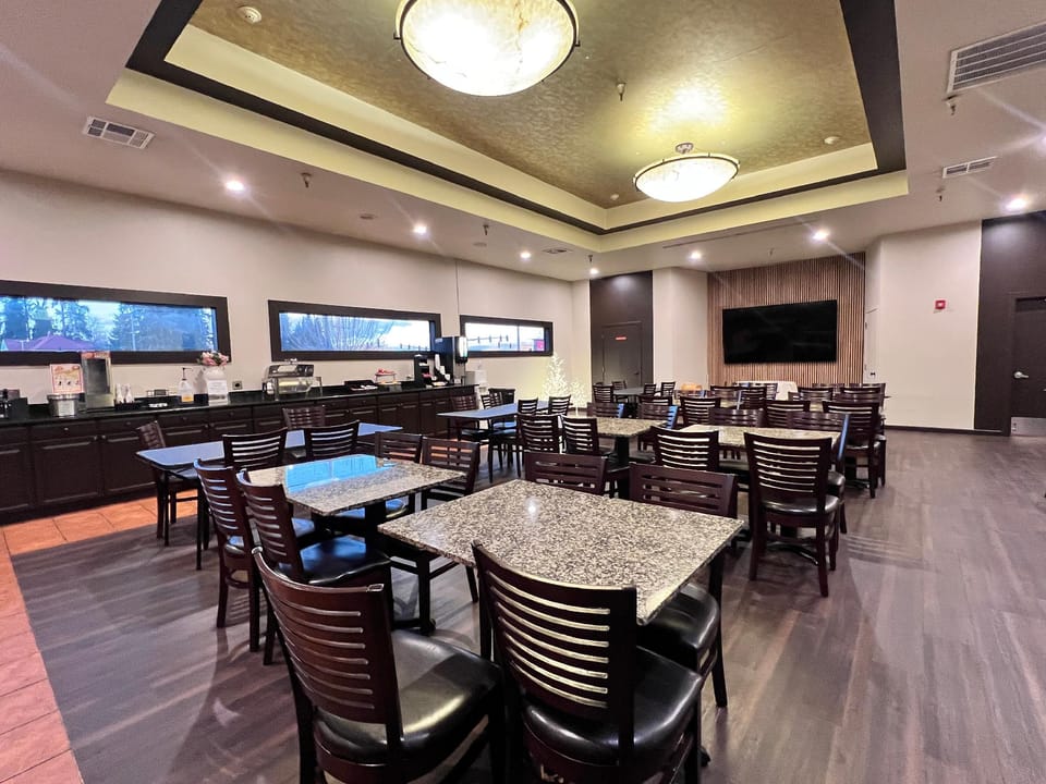 Ramada by Wyndham Tukwila Southcenter Hotel in Tukwila