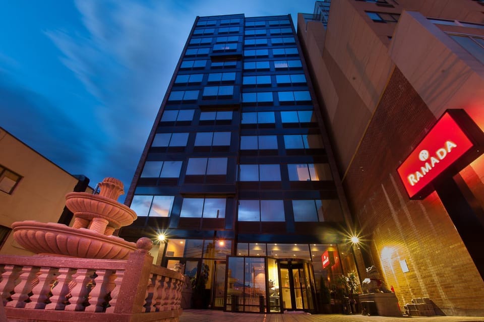 Ramada by Wyndham Flushing Queens Hotel in Flushing