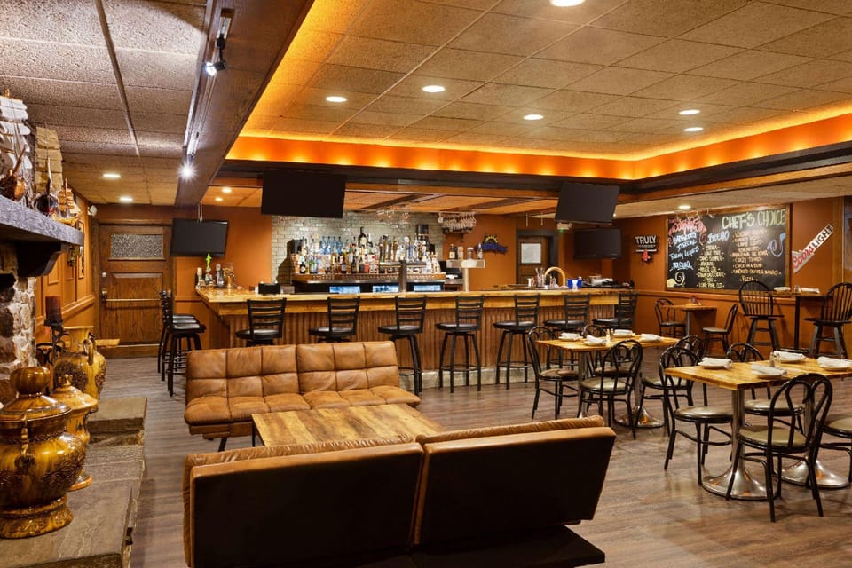 Ramada Plaza by Wyndham Portland Hotel in Westbrook