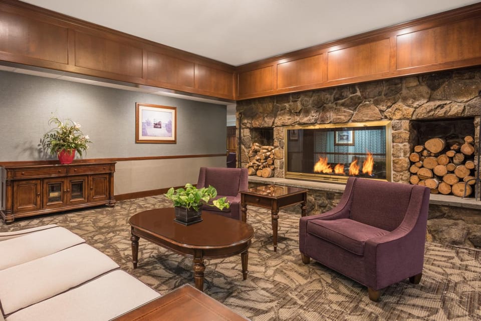 Ramada Plaza by Wyndham Portland Hotel in Westbrook
