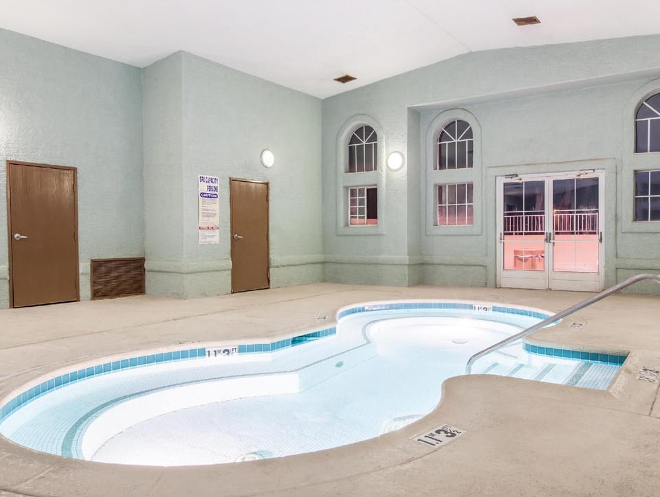 Ramada by Wyndham Williams/Grand Canyon Area Hotel in Williams