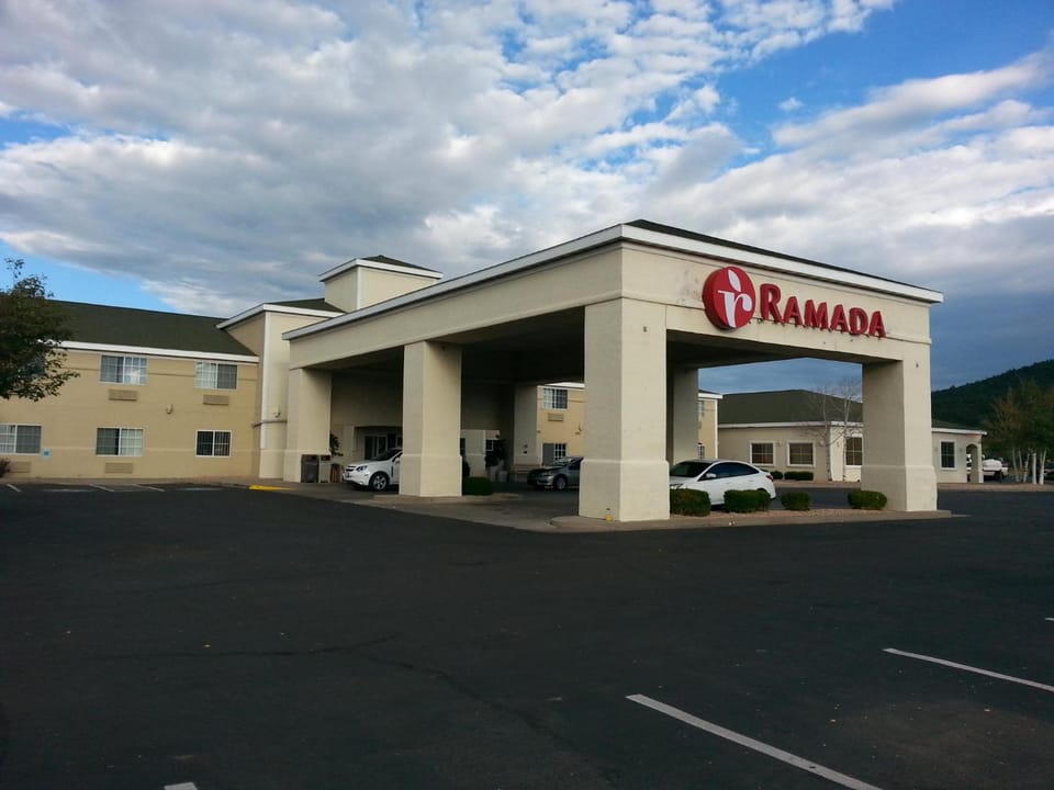 Ramada by Wyndham Williams/Grand Canyon Area Hotel in Williams