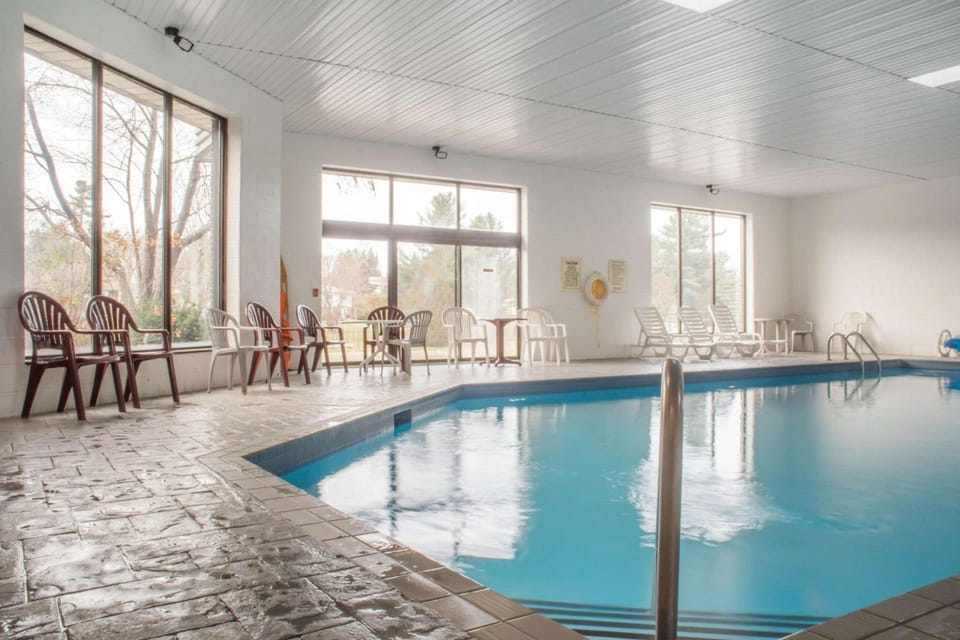 Quality Inn Hotel in Bracebridge