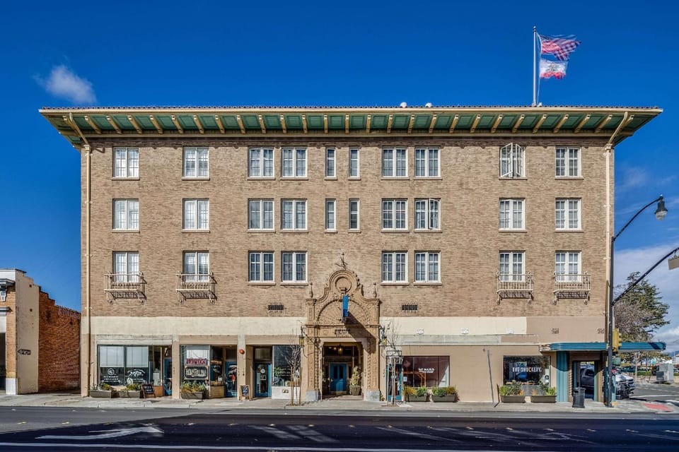 Hotel Petaluma, Tapestry Collection by Hilton Hotel in Petaluma