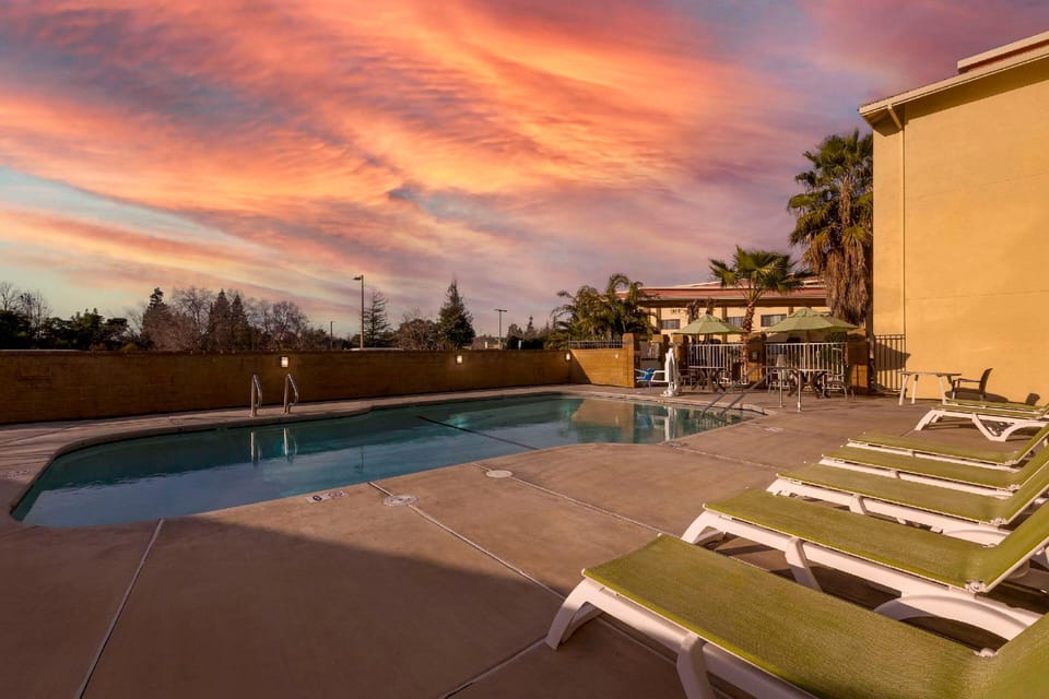 Comfort Inn & Suites Rocklin - Roseville Hotel in Rocklin