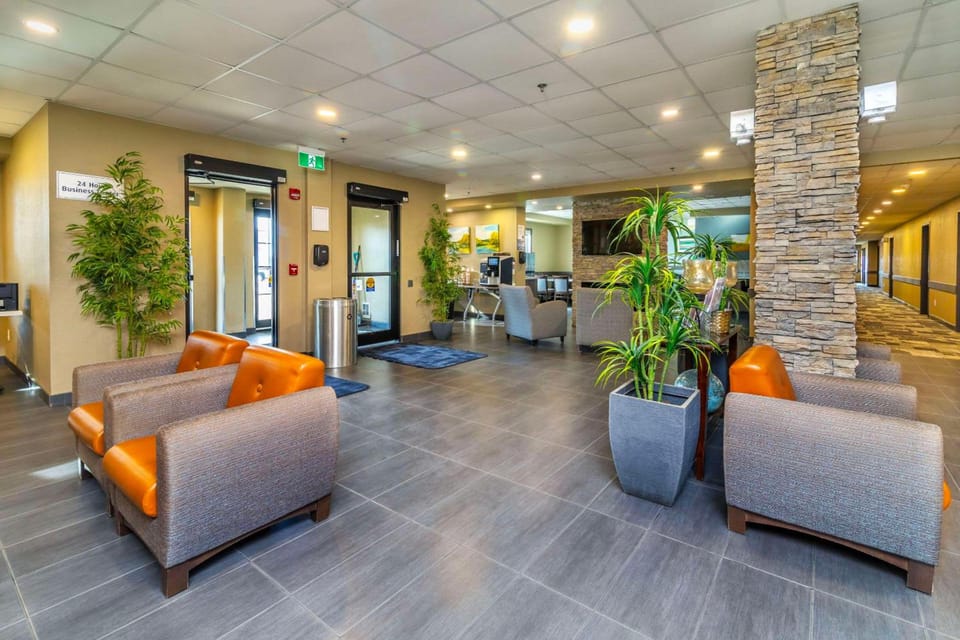 Quality Inn & Suites Hotel in Moose Jaw