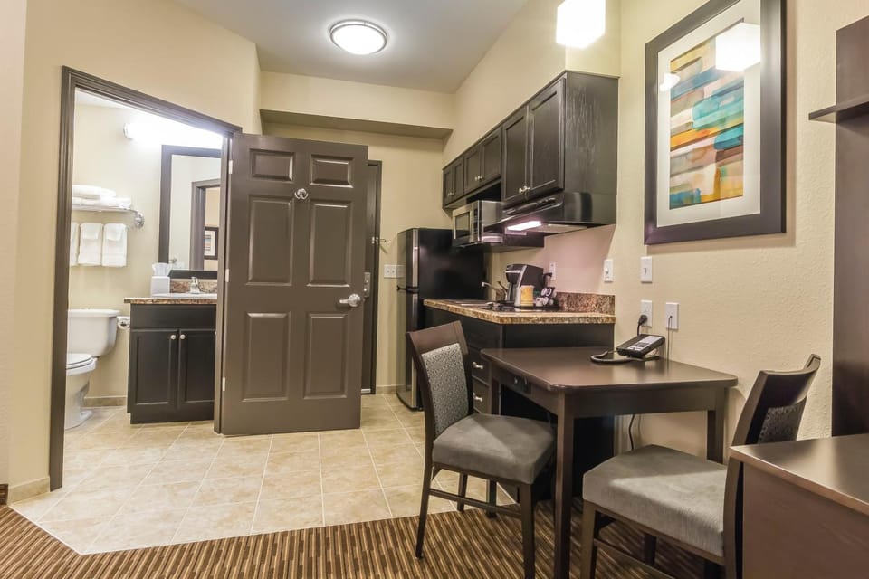 Quality Inn & Suites Hotel in Moose Jaw