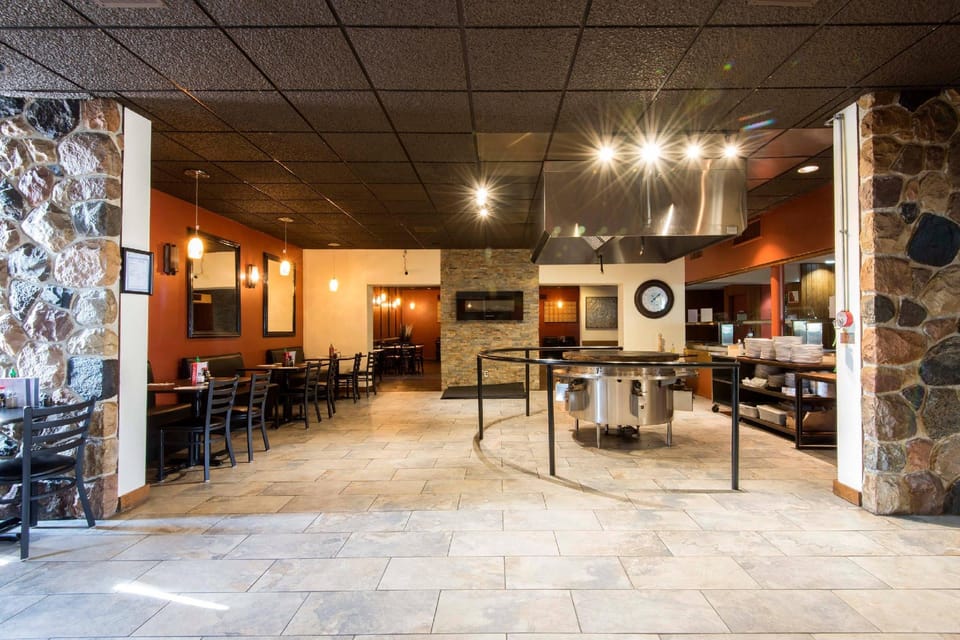 Econo Lodge Hotel in Sudbury