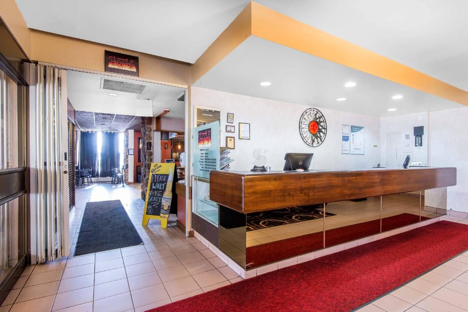 Econo Lodge Hotel in Sudbury