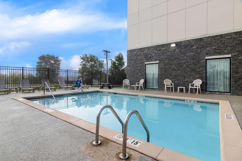 Comfort Suites Rensselaer near Fair Oaks Hotel in Indiana