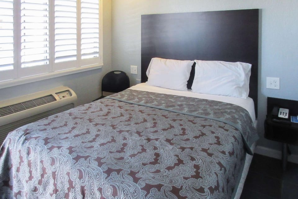 Rodeway Inn San Pablo Hilltop Hotel in San Pablo