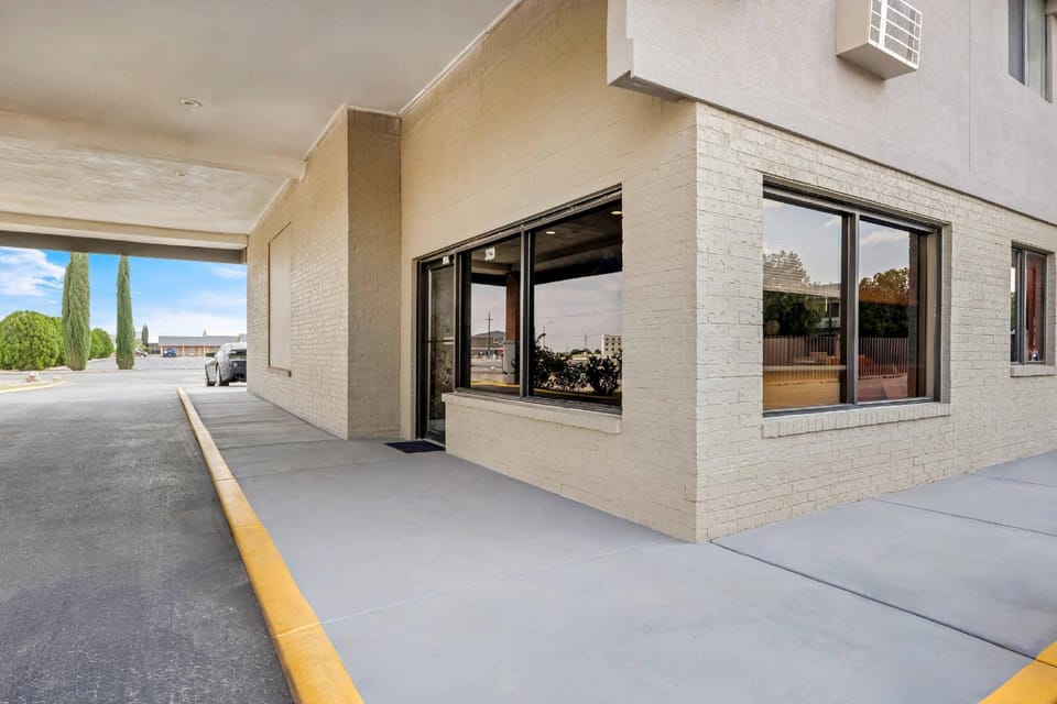 Rodeway Inn Carlsbad Caverns Area Hotel in Carlsbad