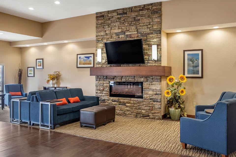 Comfort Inn & Suites Augusta Hotel in Kansas