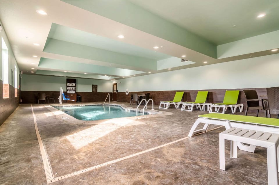 Comfort Inn & Suites Augusta Hotel in Kansas