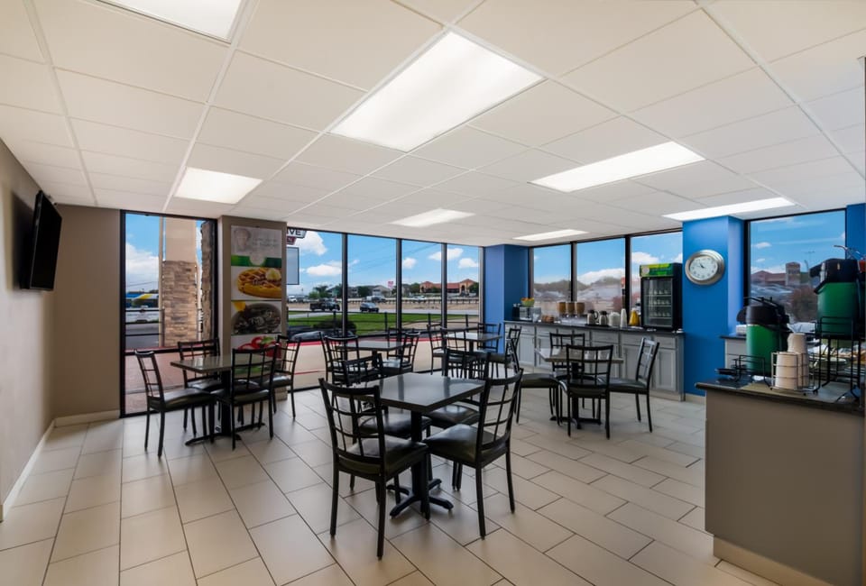 Quality Inn & Suites Round Rock - Austin North Hotel in Round Rock