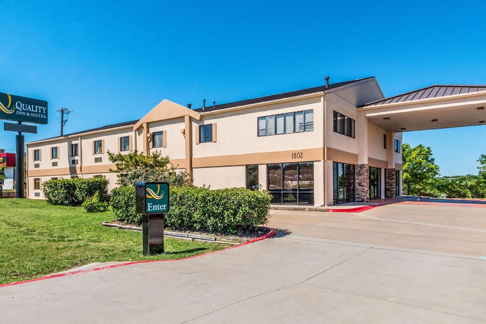 Quality Inn & Suites Round Rock - Austin North Hotel in Round Rock
