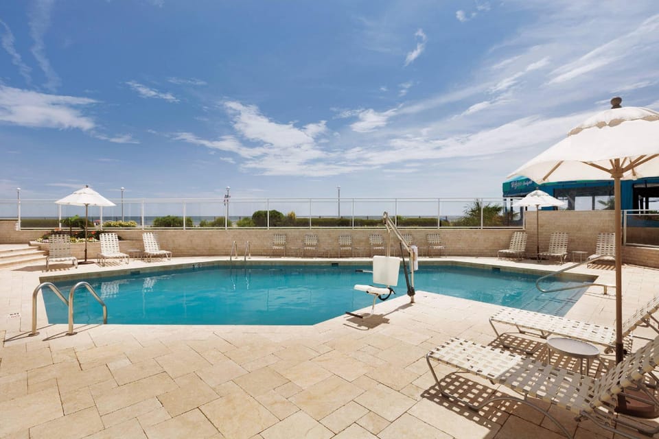 Surfbreak Virginia Beach Oceanfront, an Ascend Collection Hotel Hotel in Virginia Beach