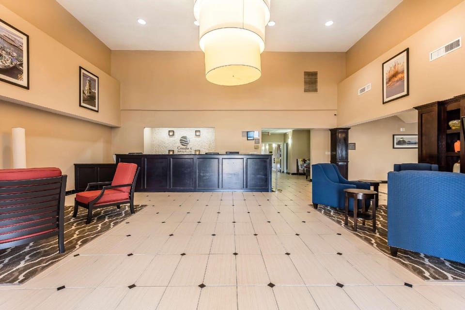 Comfort Inn & Suites Crystal Inn Sportsplex Hotel in Harrison County