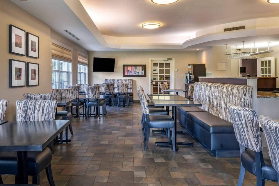 Quality Inn & Suites Quispamsis Hotel in New Brunswick