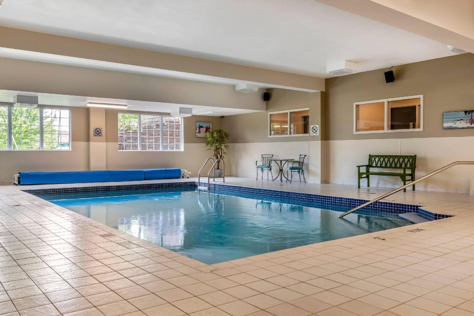Quality Inn & Suites Quispamsis Hotel in New Brunswick