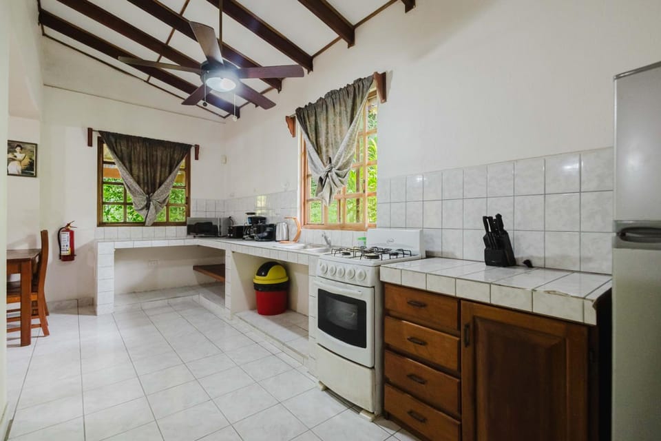 Hotel Tres Banderas Hotel in Quepos