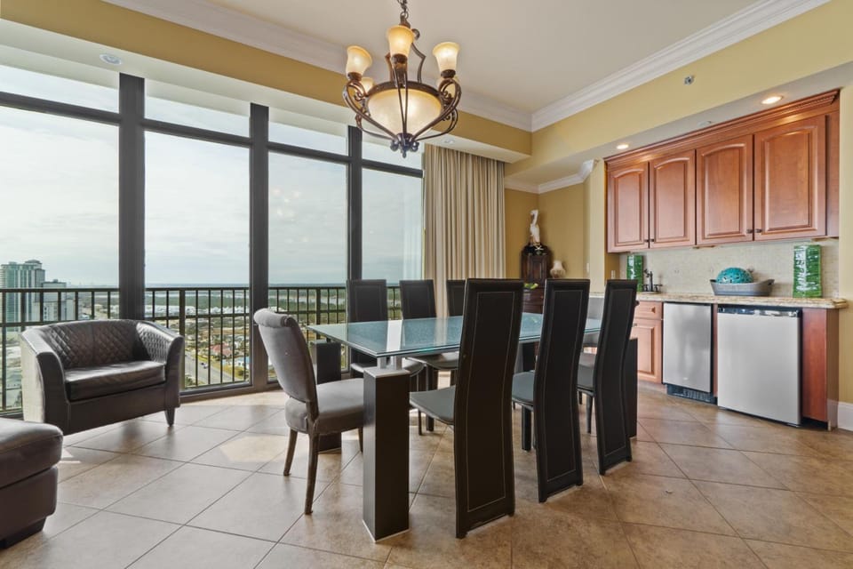 Phoenix West 2601 Hotel in Orange Beach
