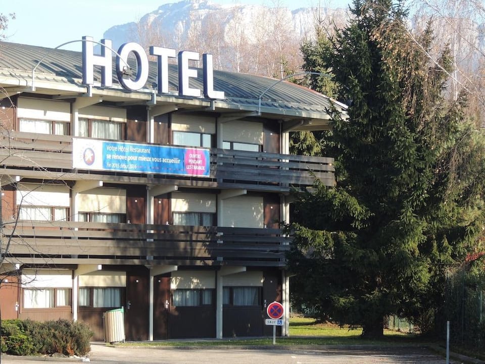 Hôtel Annecy Aéroport Hotel in Haute-Savoie