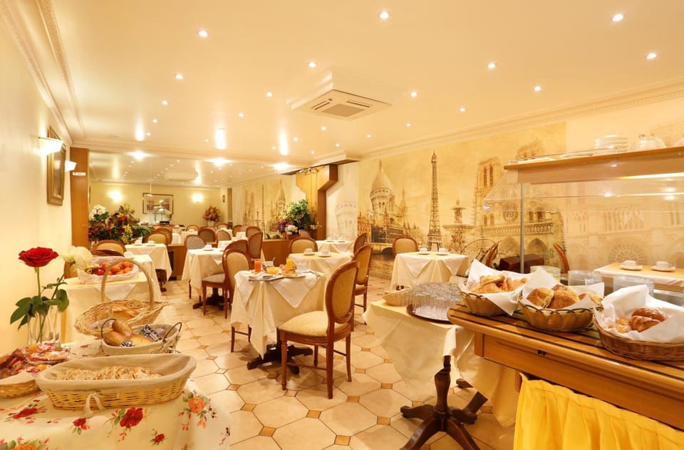 The Originals City, Hôtel Paix République, Paris Hotel in Paris