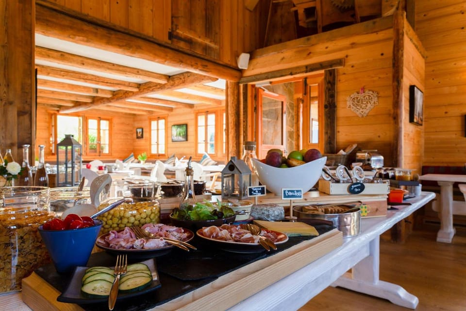Chalet-Hôtel La Ferme du Chozal, The Originals Relais Hotel in Haute-Savoie