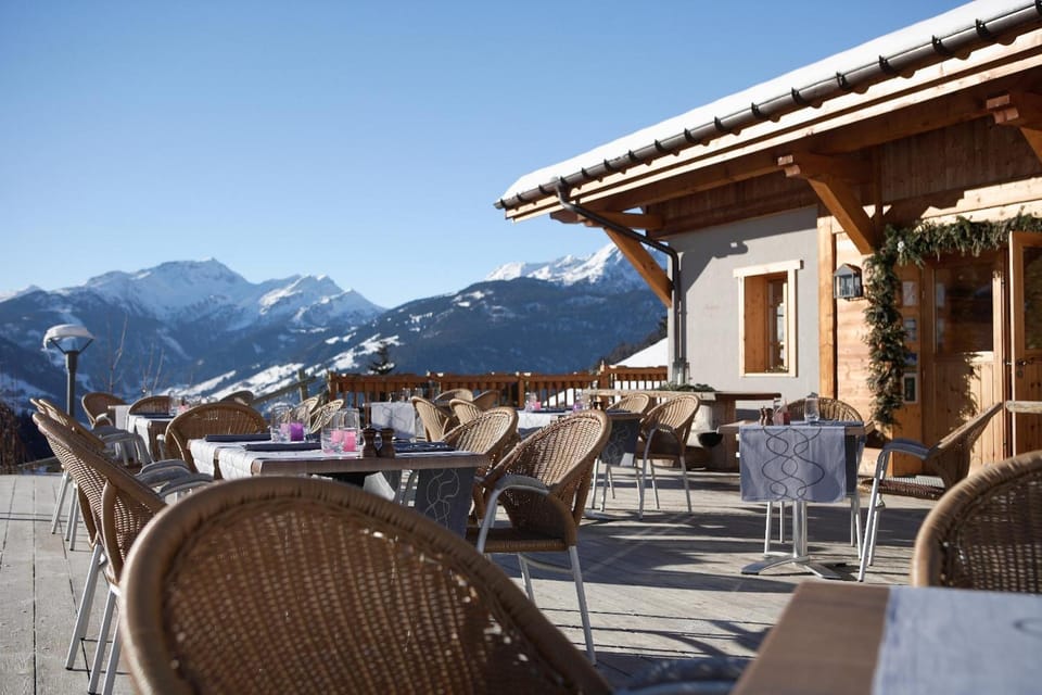 Chalet-Hôtel La Ferme du Chozal, The Originals Relais Hotel in Haute-Savoie